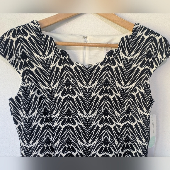 Wisp NEW Women's Marianne Scallop Stretchy Pencil Dress Black And White Size 4 - Picture 2 of 12
